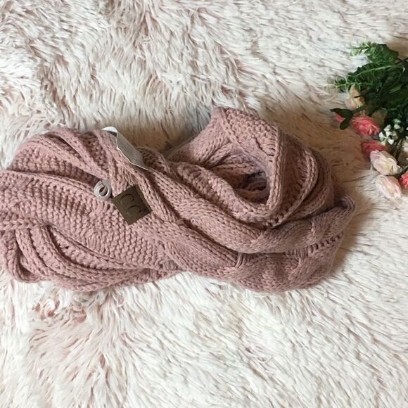 C.C. Knitted Scarf - Picture 2 of 7